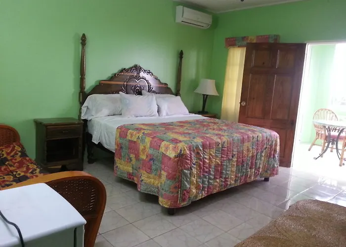 Hotel Emerald View 3*