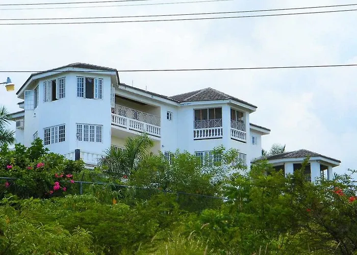 Hotel Emerald View