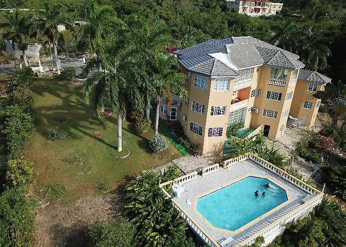 Emerald View Hotel 3*
